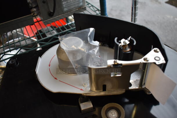BRAND NEW SCRATCH AND DENT! Hobart HTi-LH4W Metal Countertop Scale w/ Label Printer. Tested and Working! - Image 10 of 12