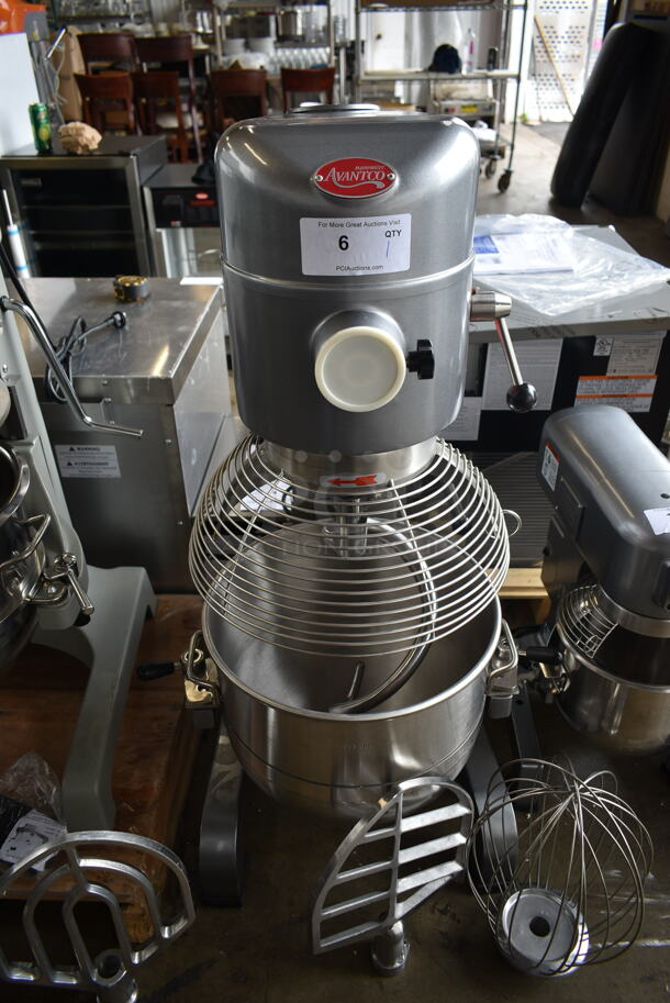 BRAND NEW SCRATCH AND DENT! Avantco 177MX40H Metal Commercial Floor Style 40 Quart Planetary Dough Mixer w/ Stainless Steel Mixing Bowl, Bowl Guard, Dough Hook, Paddle and Whisk Attachments. 240 Volts, 1 Phase.  - Image 3 of 11