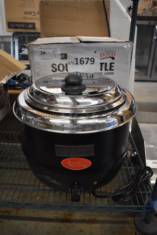 BRAND NEW IN BOX! Avantco 177S30SS Stainless Steel Commercial Countertop Soup Kettle Food Warmer. 120 Volts, 1 Phase. 16x17x15. Tested and Working!