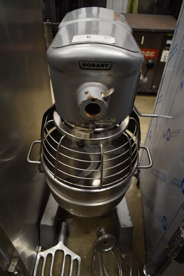 Hobart D300 Metal Commercial Floor Style 30 Quart Planetary Dough Mixer w/ Stainless Steel Mixing Bowl, Bowl Guard, Dough Hook, Paddle and Whisk Attachments. 115 Volts, 1 Phase. Tested and Working! - Image 4 of 10