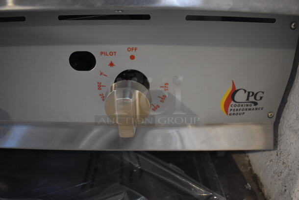 BRAND NEW SCRATCH AND DENT! CPG GT-CPG-72-NL Stainless Steel Commercial Countertop Natural Gas Powered Flat Top Griddle w/ Thermostatic Controls. 180,000 BTU. 72x29x16 - Image 4 of 8