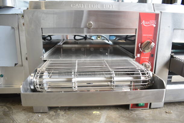 BRAND NEW SCRATCH AND DENT! Avantco 177CNVYOV10D Stainless Steel Commercial Countertop Conveyor Oven. 240 Volts, 1 Phase.  - Image 3 of 5