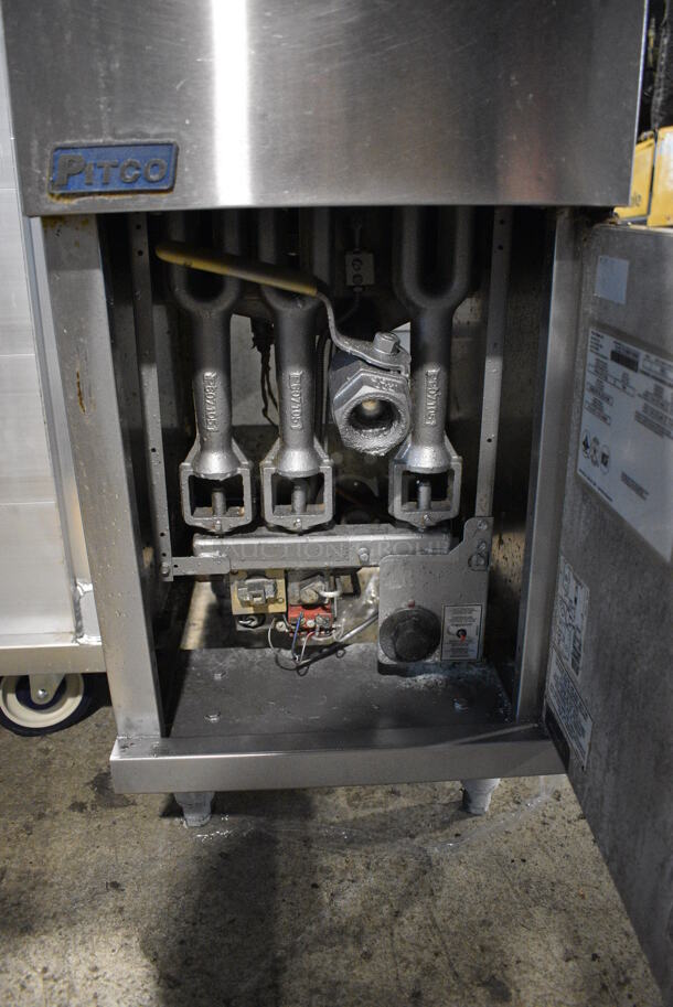 2016 Pitco Frialator Model 40C+ Stainless Steel Commercial Floor Style Natural Gas Powered Deep Fat Fryer w/ 2 Metal Fry Baskets. 105,000 BTU. 15.5x30x48 - Image 6 of 7