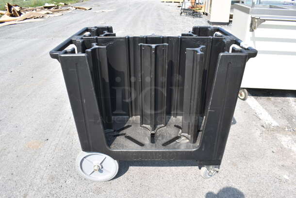 Cambro Adjustable Dish Caddy - Image 1 of 4