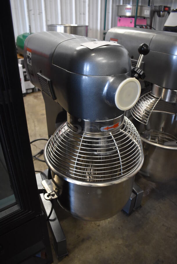 Avantco MX20 Metal Commercial 20 Quart Planetary Dough Mixer w/ Stainless Steel Mixing Bowl, Bowl Guard, Balloon Whisk Attachment. 120 Volts, 1 Phase. 19x21x32. Tested and Does Not Power On - Image 4 of 11