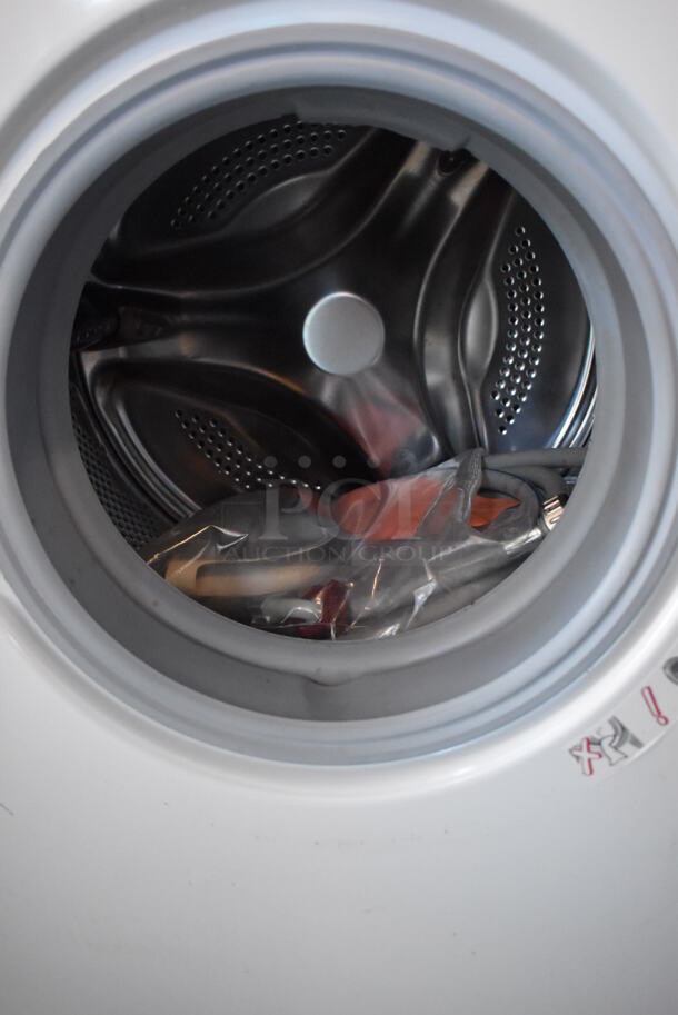 Bosch Axxis WFL2060UC Front Load Washer. 24x24x34 - Image 5 of 8