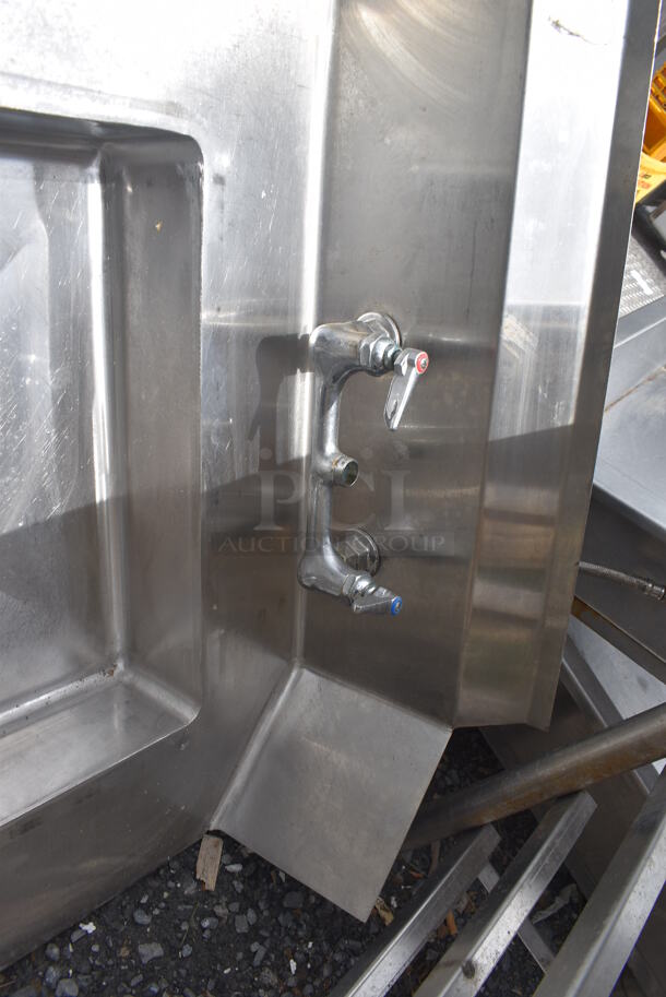 Advance Tabco Stainless Steel Commercial Left Side Dirty Side Dishwasher Table. - Image 4 of 5