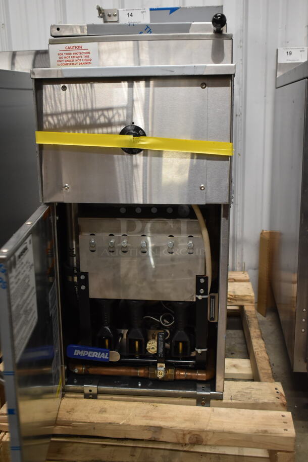 BRAND NEW SCRATCH AND DENT! Imperial IRT-14-G-BM Stainless Steel Commercial Natural Gas Powered Rethermalizer w/ Commercial Casters. 105,000 BTU.  - Image 3 of 5