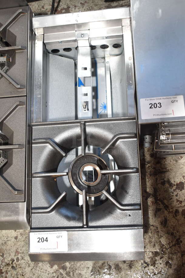 BRAND NEW SCRATCH AND DENT! 2023 Avantco 177CAGR212 Stainless Steel Commercial Countertop Natural Gas Powered 2 Burner Range. Missing Back Burner and Grate.  - Image 3 of 9