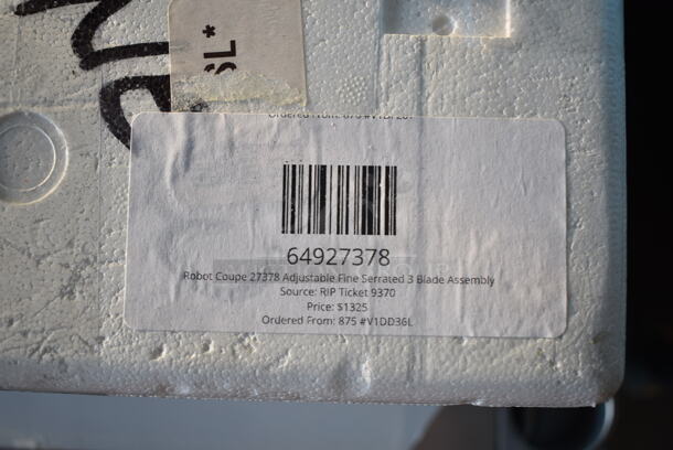 BRAND NEW SCRATCH AND DENT! Robot Coupe 27378 Adjustable Fine Serrated 3 Blade Assembly - Image 2 of 2