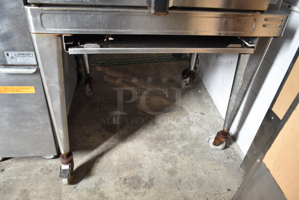 Blodgett Stainless Steel Commercial Electric Powered Full Size Convection Oven w/ Solid Doors, Metal Oven Racks and Metal Legs on Commercial Casters. 208-240 Volts, 3 Phase. - Image 3 of 5