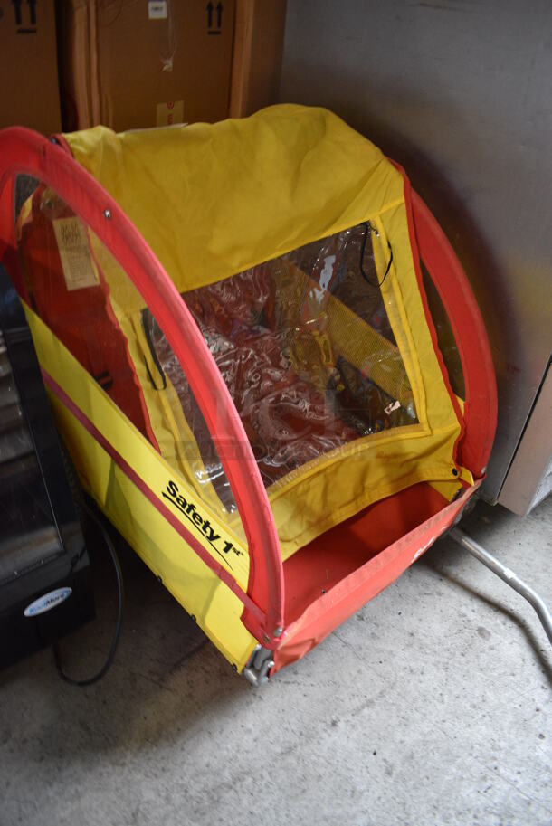 Safety Children's Tent Bicycle Attachment. 27x33x32 - Image 2 of 3