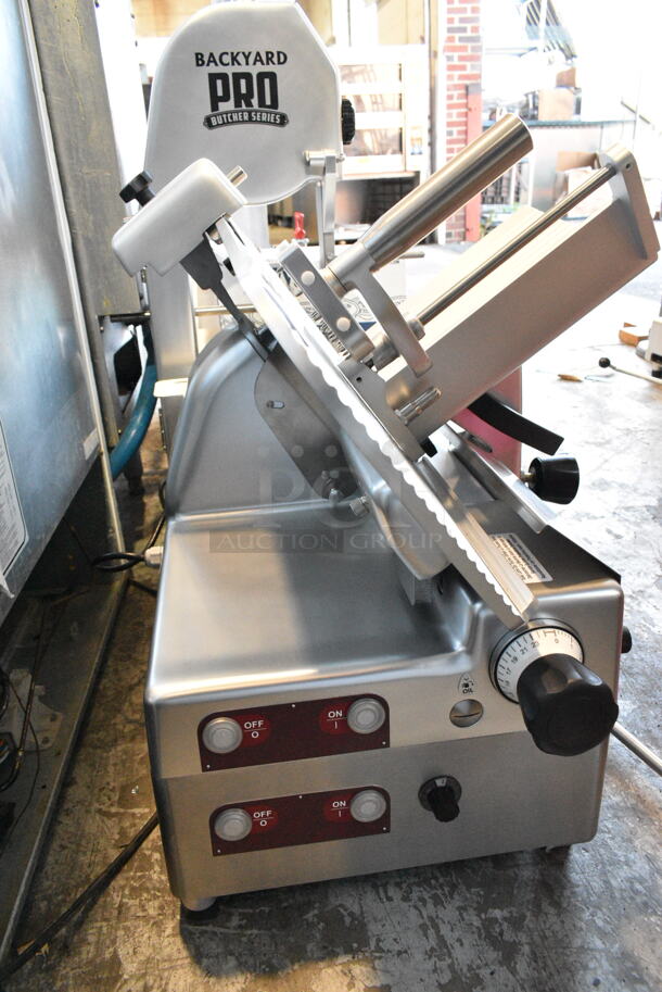 BRAND NEW SCRATCH AND DENT! Estella 348SLA13 Stainless Steel Commercial Countertop 13" Heavy-Duty Automatic Meat Slicer with Manual Use Option. 115 Volts, 1 Phase. Tested and Working! - Image 9 of 12