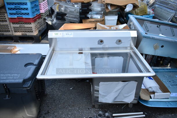 BRAND NEW SCRATCH AND DENT! Regency 600S1181818L Stainless Steel Single Bay Sink w/ Left Side Drain Board. Bay 18x14. Drain Board 16x19 - Image 4 of 7