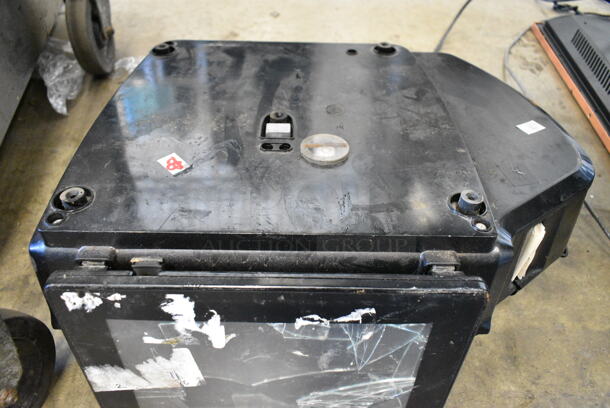 Hobart HTi Metal Countertop Scale. 120/208-240 Volts, 1 Phase.  - Image 2 of 5