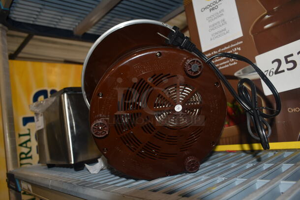 BRAND NEW SCRATCH AND DENT! Wilton TL-094 Chocolate Pro Metal Countertop Chocolate Fountain. - Image 7 of 9