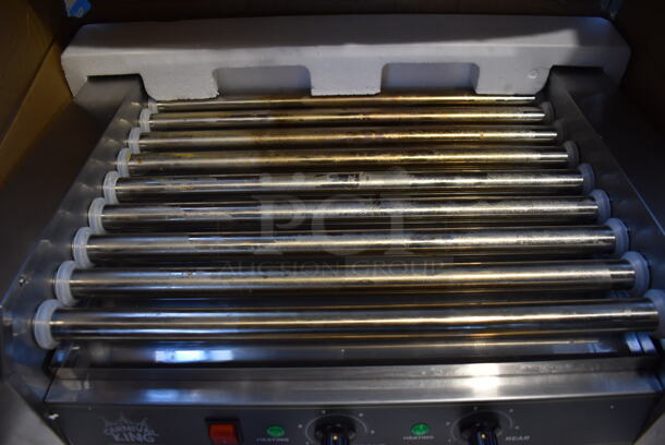 IN ORIGINAL BOX! Carnival King 382HDRG24 Stainless Steel Commercial Countertop Hot Dog Roller. 120 Volts, 1 Phase. 23x17x8. Tested and Heats Up But Rollers Do Not Turn - Image 5 of 7