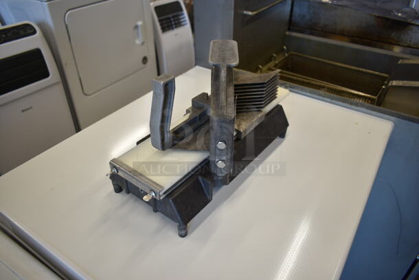 Nemco 555600-1 Metal Commercial Countertop Tomato Slicer.  - Image 2 of 7