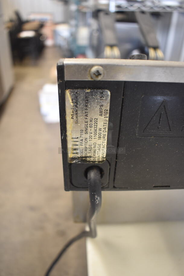 Anvil FFA7110 Countertop Fryer With 2 Fry Baskets 120 Volt 1 Phase - Image 5 of 6