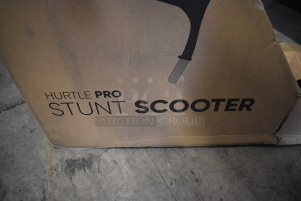 IN ORIGINAL BOX! Hurtle Pro HURTUN20 Stunt Scooter. Stock Picture Used as Gallery - Image 4 of 6