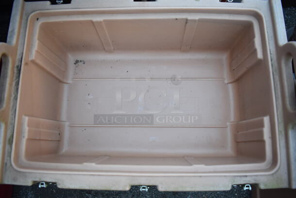 2 Poly Food Carrying Catering Case; Cambro 100MPC Brown and Cambro 100MPC Tan. 26.5x18x15. 2 Times Your Bid! - Image 6 of 7