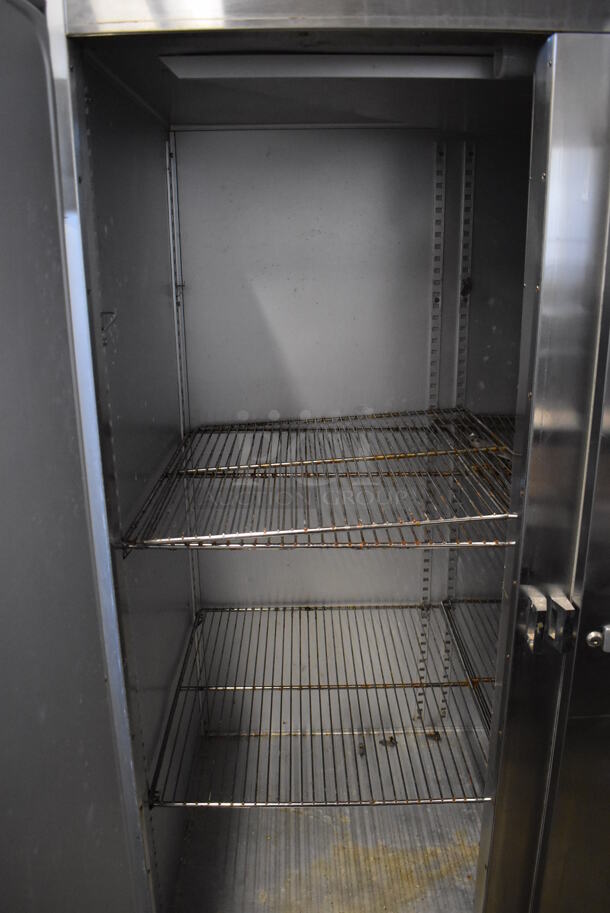 Traulsen G30010 Stainless Steel Commercial 3 Door Reach In Cooler w/ Metal Racks on Commercial Casters. 115 Volts, 1 Phase. 76x34x83. Tested and Working! - Image 3 of 7