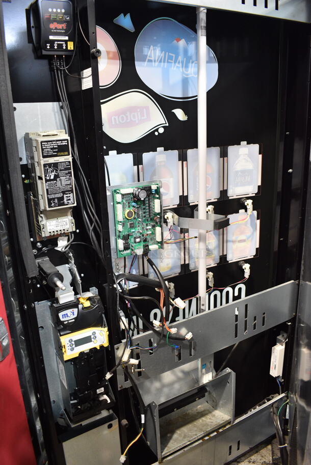 Vendo 721GDP004 Metal Commercial Vending Machine w/ Credit Card Reader. Lock Was Removed; No Key. 115 Volts, 1 Phase. Tested and Working! - Image 3 of 7