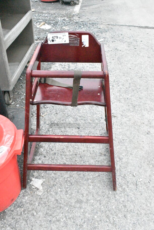 5 Various Items Including High Chair, Lettuce Spinner and 3 Stanchions. 5 Times Your Bid!  - Image 2 of 12