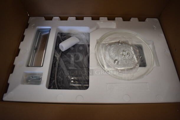 BRAND NEW SCRATCH AND DENT! Frigidaire GMOS1266AF Stainless Steel Over Range Microwave Oven. Stock Picture Used For Gallery Picture. - Image 6 of 7