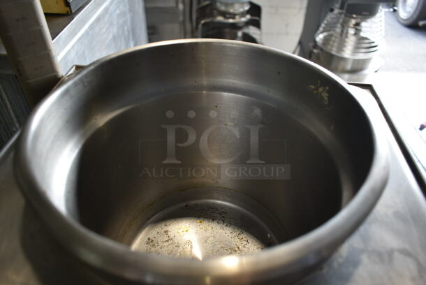 Vollrath HS1220 Stainless Steel Commercial Countertop Food Warmer w/ Adaptor Plate and 1 Drop In Bin. 120 Volts, 1 Phase. Tested and Does Not Power On - Image 4 of 6