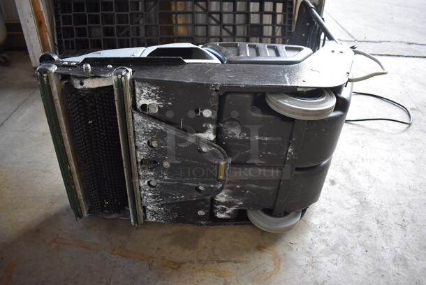 Eagle Power Metal Floor Cleaning Machine. 17x29x40. Tested and Working! - Image 8 of 8