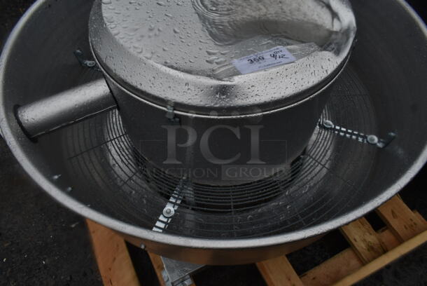BRAND NEW SCRATCH AND DENT! Canarm ALX165-UD-EC 16 1/2" Variable Speed Upblast Direct Drive Metal Commercial Rooftop Mushroom Exhaust Fan. 120/208-240 Volts, 1 Phase.  - Image 3 of 6