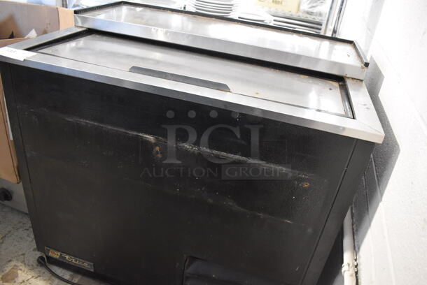 True T-36-GC Stainless Steel Commercial Back Bar Bottle Cooler w/ Sliding Lid. 115 Volts, 1 Phase. 37x27x33. Tested and Powers On But Does Not Get Cold - Image 4 of 7