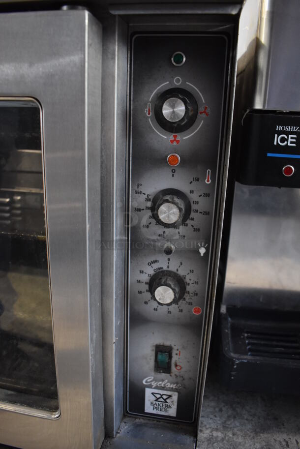 Bakers Pride 454BCOER2 Stainless Steel Commercial Electric Powered Full Size Convection Oven w/ View Through Doors, Metal Oven Racks and Thermostatic Controls. Missing Door Handles. 208 Volts, 1/3 Phase. 38x38x27 - Image 6 of 7