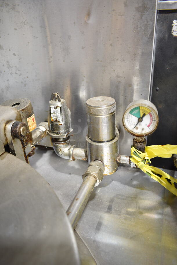 BKI FKM-F Stainless Steel Commercial Floor Style Pressure Fryer on Commercial Casters. 208 Volts, 3 Phase.  - Image 5 of 7