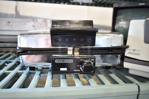 4 Various Items Including Time Clock. Monitor, Clock and Black & Decker Panini Press. 4 Times Your Bid! - Image 3 of 12