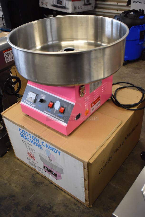 IN ORIGINAL BOX! Carnival King 382CCME21 Stainless Steel Commercial Countertop Cotton Candy Machine. 110 Volts, 1 Phase. 20.5x20.5x16. Tested and Working! - Image 3 of 5