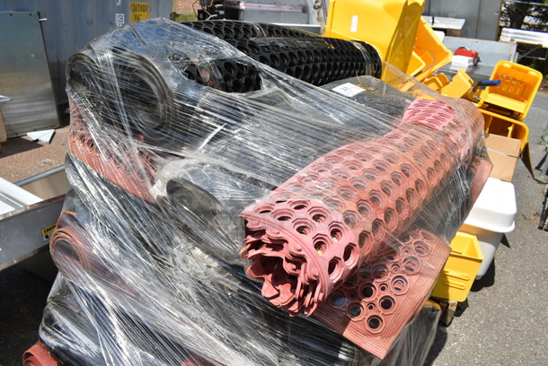 PALLET LOT of 37 Various Anti Fatigue Floor Mats. 37 Times Your Bid! - Image 4 of 7