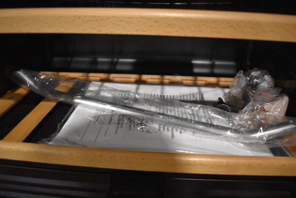 BRAND NEW SCRATCH AND DENT! Avanti WCR506SS Metal Wine Chiller Merchandiser. 115 Volts, 1 Phase. 23x23.5x34. Tested and Working! - Image 7 of 8