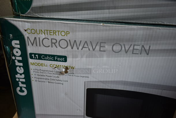 BRAND NEW IN BOX! Criterion CCM11M1W Countertop Microwave Oven w/ Plate. 120 Volts, 1 Phase. - Image 3 of 6