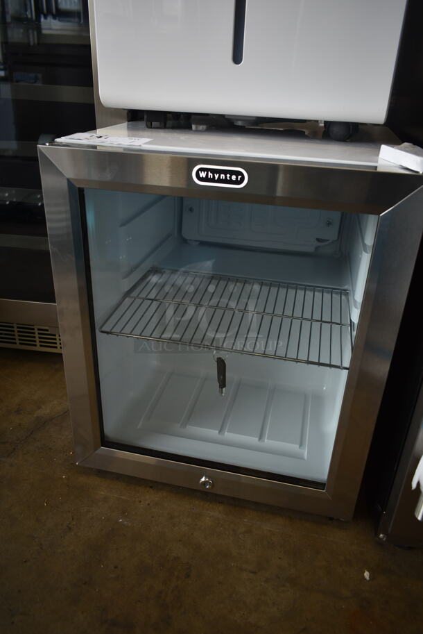 BRAND NEW SCRATCH AND DENT! Whynter BR-062WS Stainless Steel Commercial 62 Can Capacity Mini Cooler Merchandiser w/ Lock. 115 Volts, 1 Phase. Tested and Working! - Image 2 of 4
