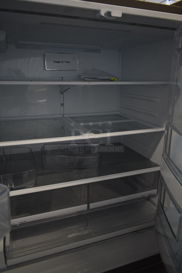 BRAND NEW SCRATCH AND DENT! LG Stainless Steel Commercial Cooler Freezer Combo Unit w/ Ice and Water Dispenser. Tested and Working! - Image 4 of 8