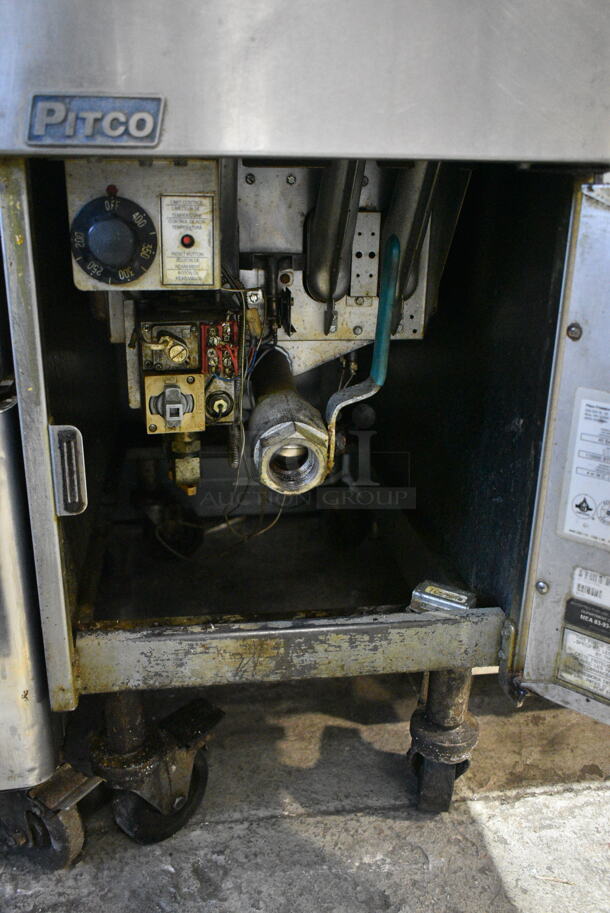2016 Pitco Frialator SG14 Stainless Steel Commercial Floor Style Natural Gas Powered Deep Fat Fryer on Commercial Casters. 110,000 BTU.  - Image 5 of 6