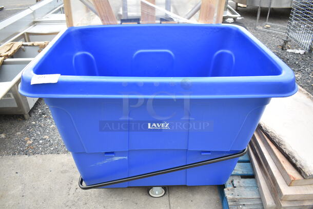 BRAND NEW SCRATCH AND DENT! Lavex Blue Poly 16 cu. ft. Cube Truck. - Image 2 of 6