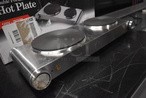 LIKE NEW! Avantco 177EBS102 Stainless Steel Countertop Double Burner Solid Top Portable Electric Hot Plate Range. 120 Volts, 1 Phase. Unit Has Only Been Used a Few Times! 21x9x4. Tested and Working! - Image 3 of 7