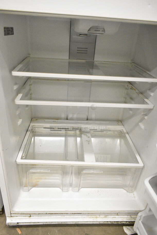 Maytag M1TXEGMYW01 Metal Cooler w/ Freezer. 115 Volts, 1 Phase. Tested and Working! - Image 4 of 6