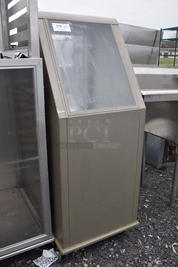 Lockwood Metal Commercial Enclosed Pan Transport Rack on Commercial Casters. 22x30x57 - Image 3 of 5