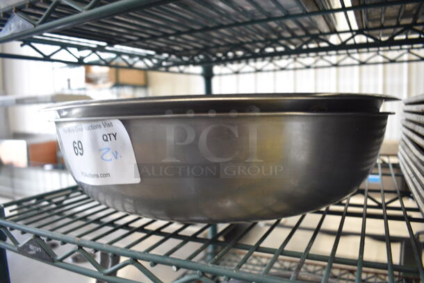 2 Metal Items; Colander and Bowl. 15x15x4.5, 16x16x5. 2 Times Your Bid! - Image 3 of 3