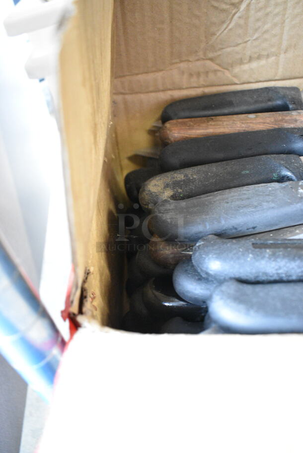 60 SHARPENED Stainless Steel Knives Including Chef Knives. 60 Times Your Bid!  - Image 4 of 6