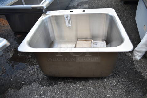 BRAND NEW SCRATCH AND DENT! Stainless Steel Single Bay Drop In Sink. 